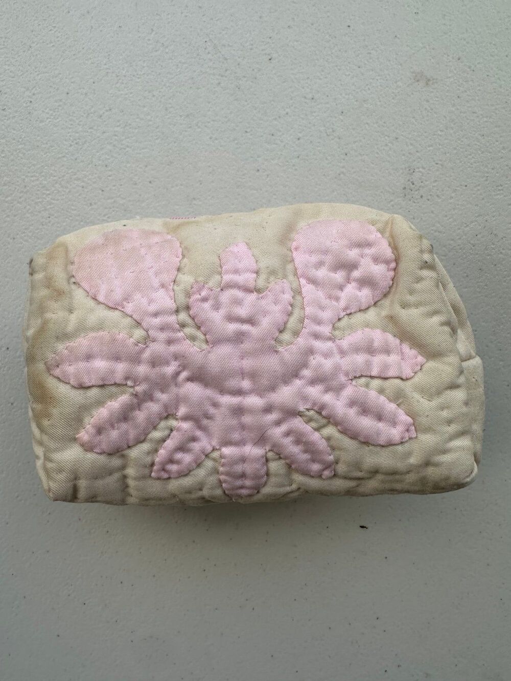 Regency Creations Queen's Quilt Embroidered Zipper Cosmetic Pouch Bag